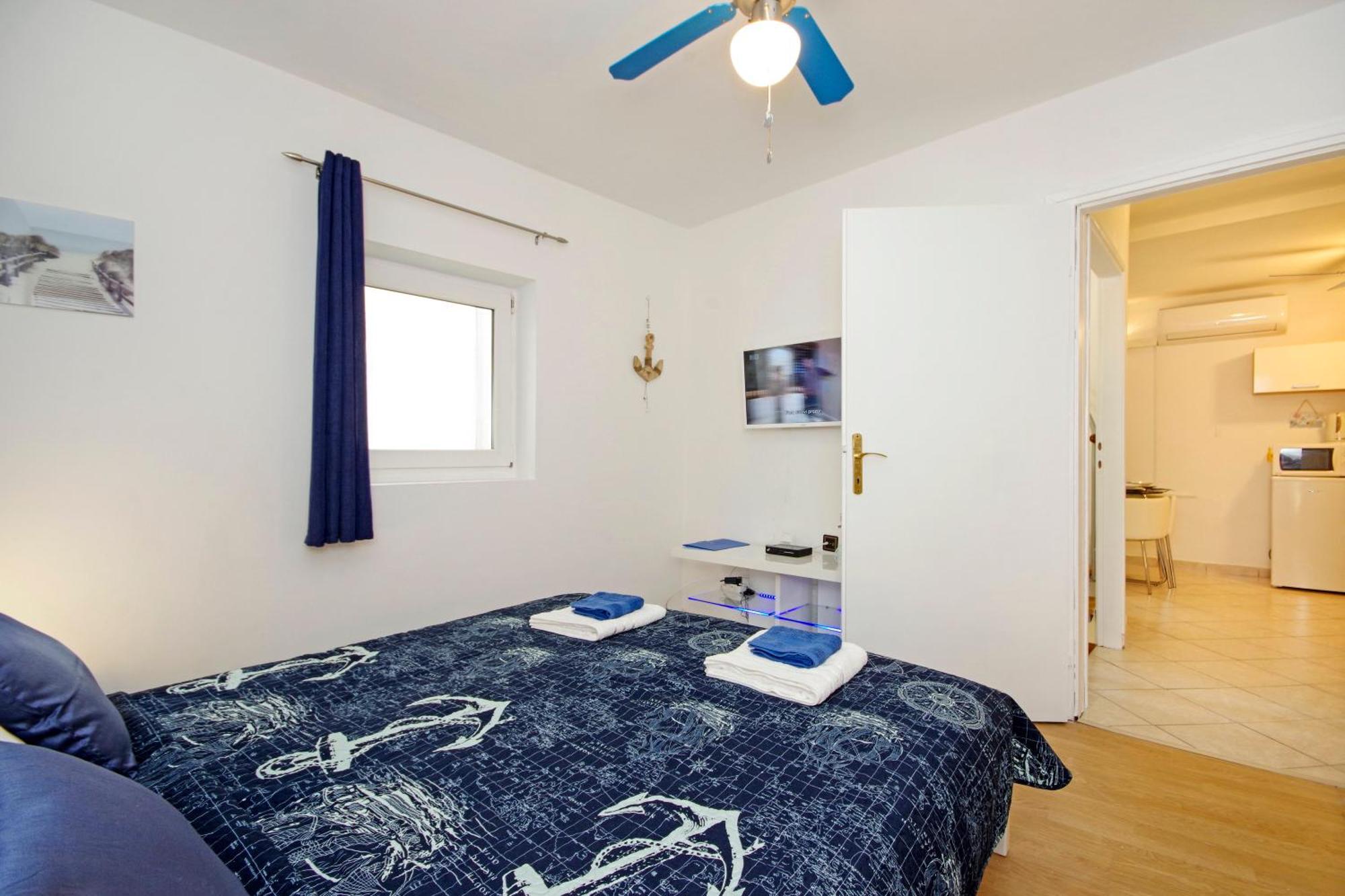 Zal Apartment Betina  Exterior photo