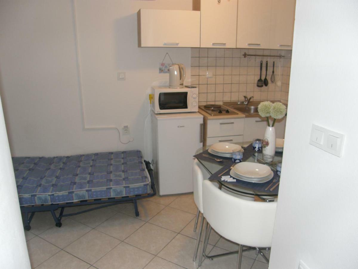 Zal Apartment Betina  Exterior photo