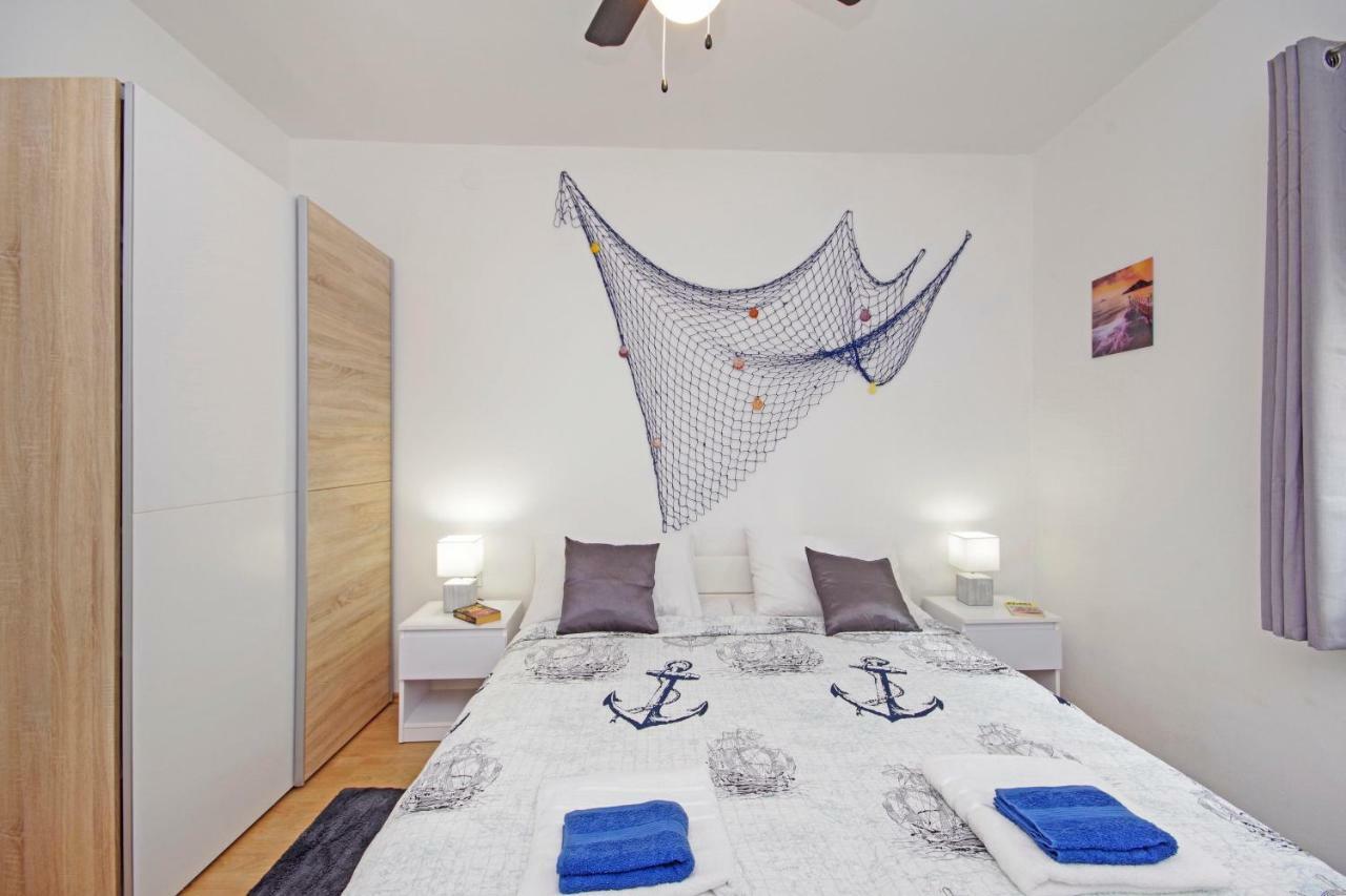 Zal Apartment Betina  Exterior photo